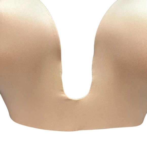 VICTORIA'S SECRET BARE Plunge Low-Back Bra in Marzipan. Sz: 36C - Picture 5 of 11